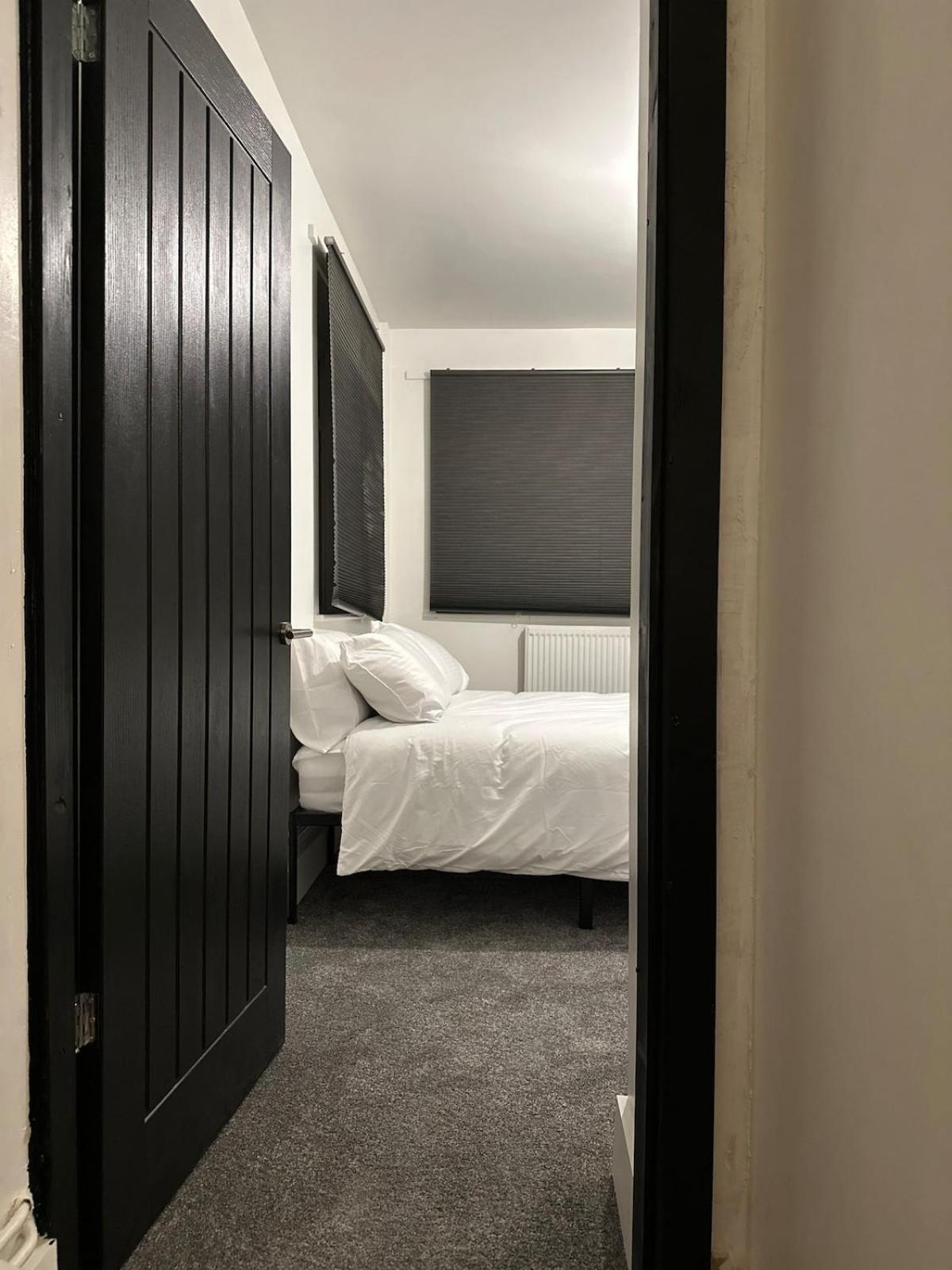 Appartamento 2 Bedroom Flat By Bridge & The Shard Londra